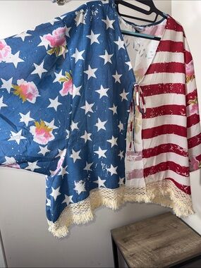 Tasha Polizzi Red, Blue & Pink Stars and Stripes Floral Kimono